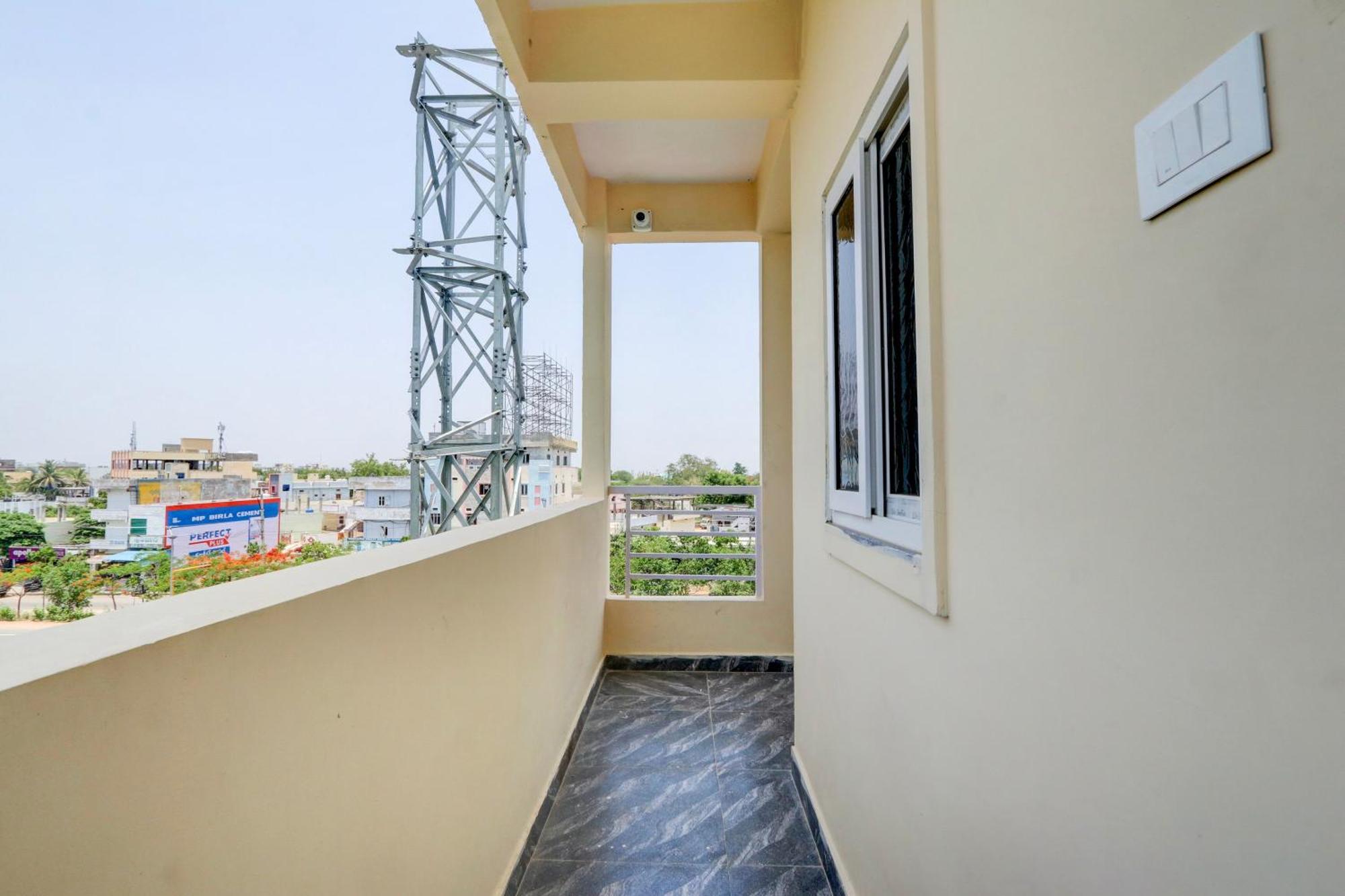 Hotel O Gk Grand Bibinagar Exterior photo